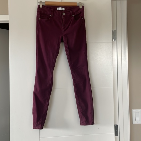 Loft leggings in wine - Picture 2 of 4